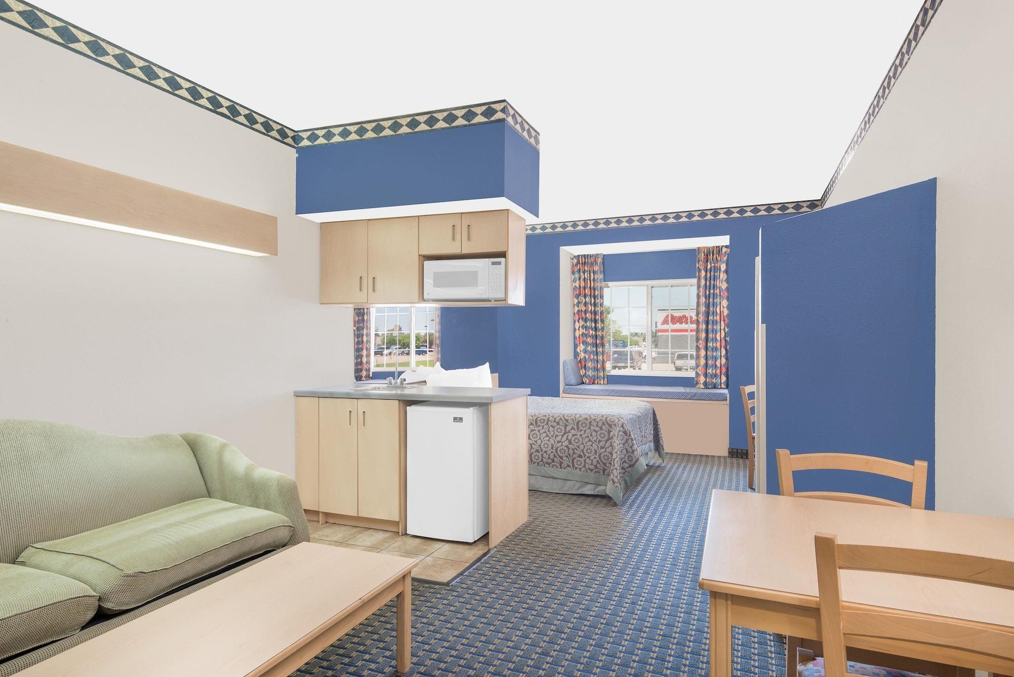 Days Inn & Suites By Wyndham Hutchinson Zewnętrze zdjęcie